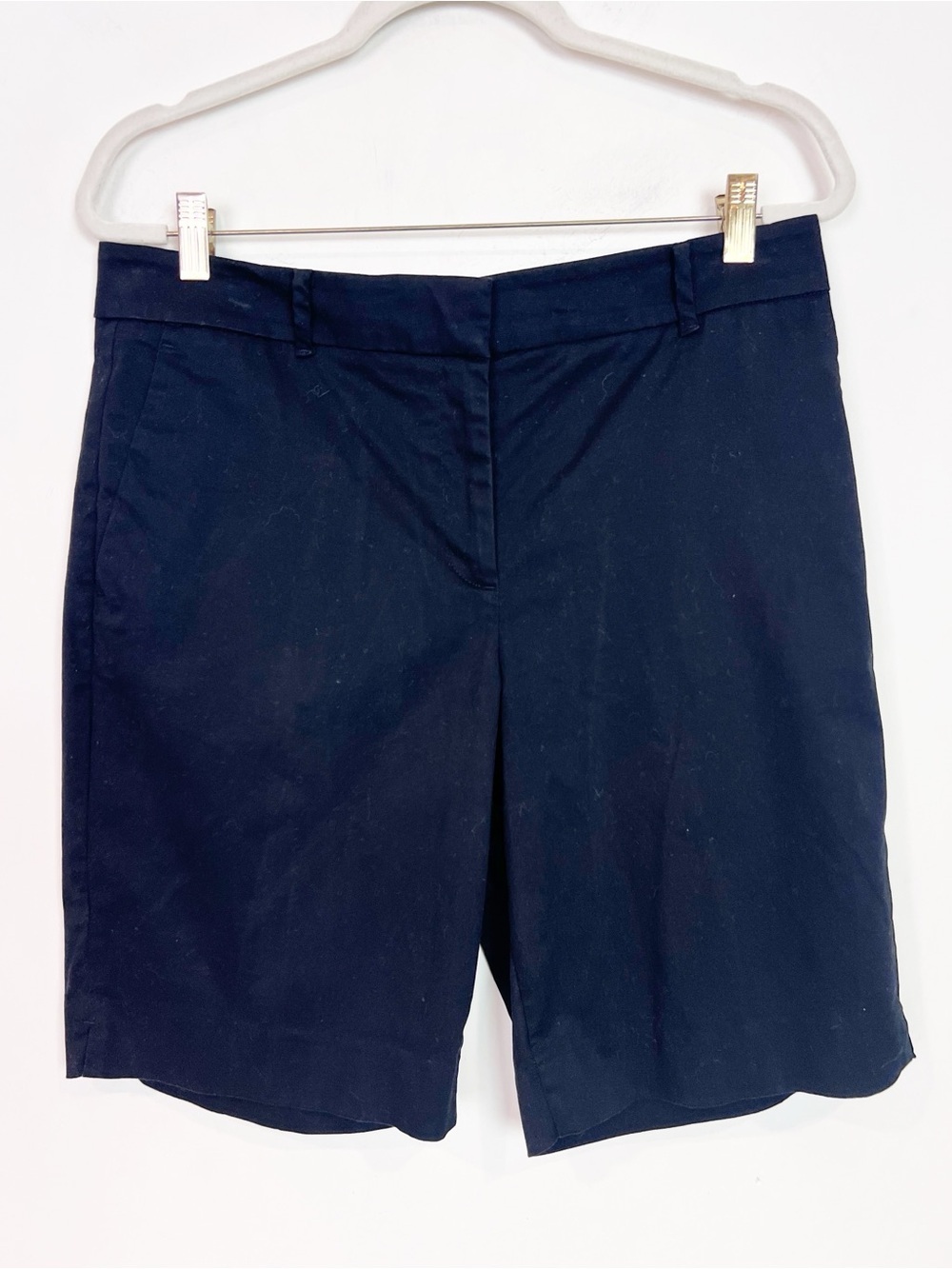 ANN TAYLOR BLACK FLAT FRONT BERMUDA CHINO WALKING SHORTS WOMENS SZ 10